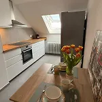 Penthouse Above - 2 Rooftop Terraces - East & West Daire *